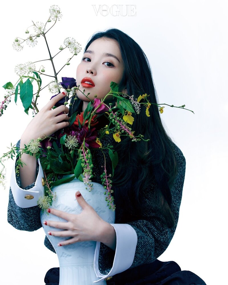 IU for Vogue Korea Magazine October 2021 Issue documents 6
