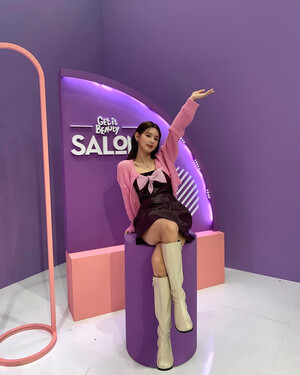 211202 (G)I-DLE Miyeon Instagram Update