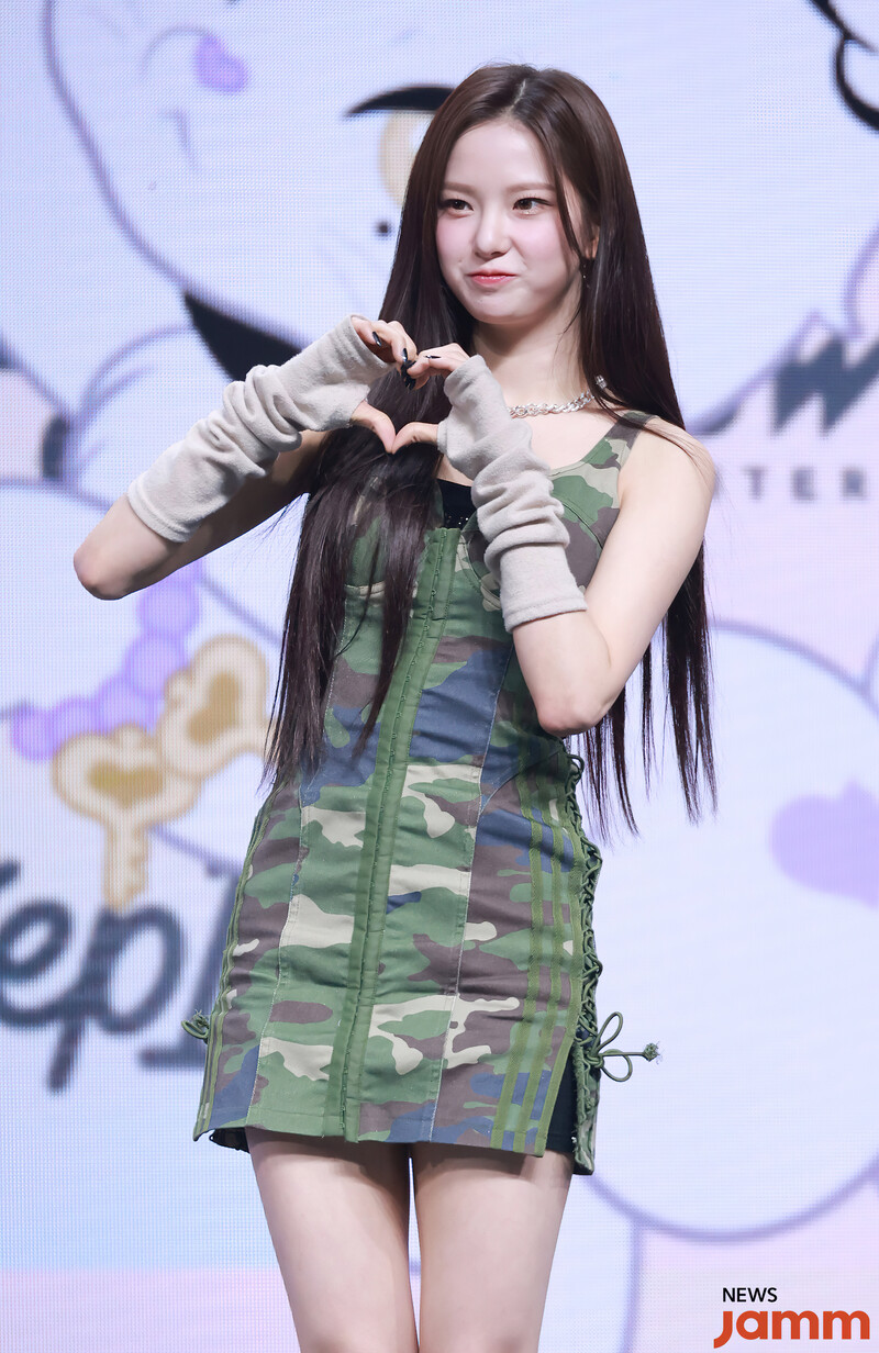 230410 Kep1er Yujin - 'Lovestruck!' Press Showcase documents 19