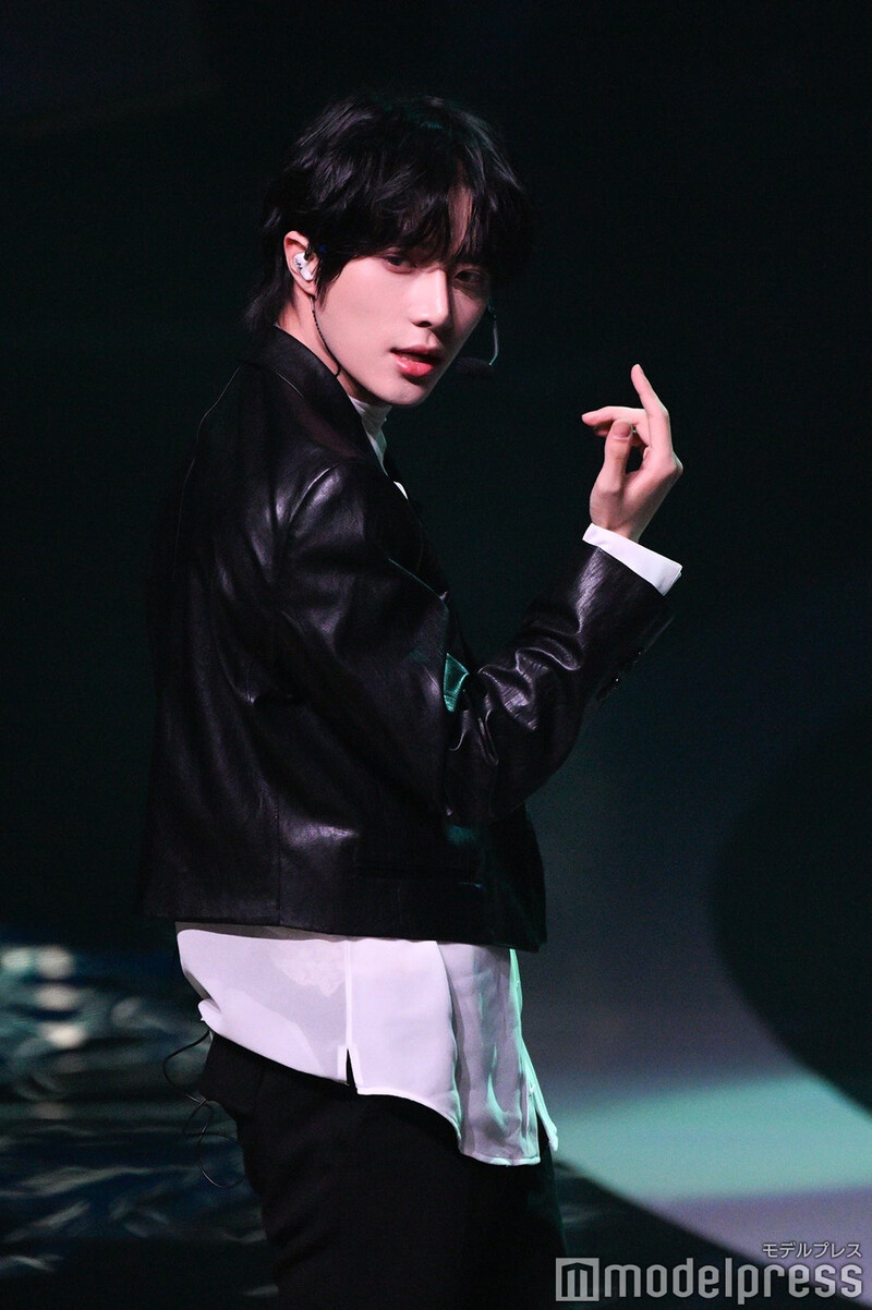 241230 TXT Beomgyu at "66th Shining! Japan Record Awards" documents 2