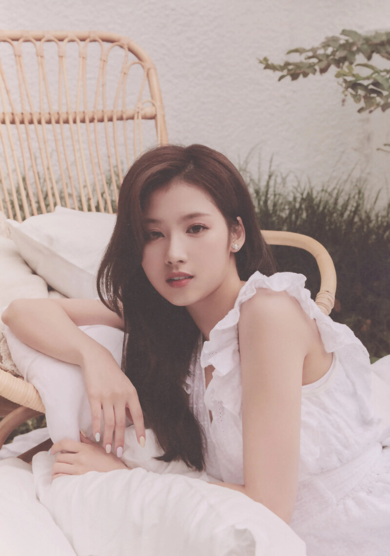 Yes, I am Sana 1st Photobook [SCANS] documents 10