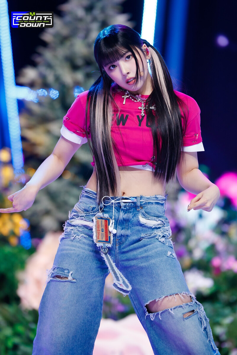 230323 NMIXX Jiwoo 'Love Me Like This' at M Countdown documents 1