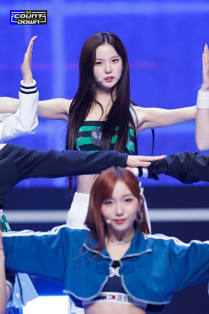 230413 Kep1er Yujin - 'Giddy' & 'Back to the City' at M COUNTDOWN documents 1