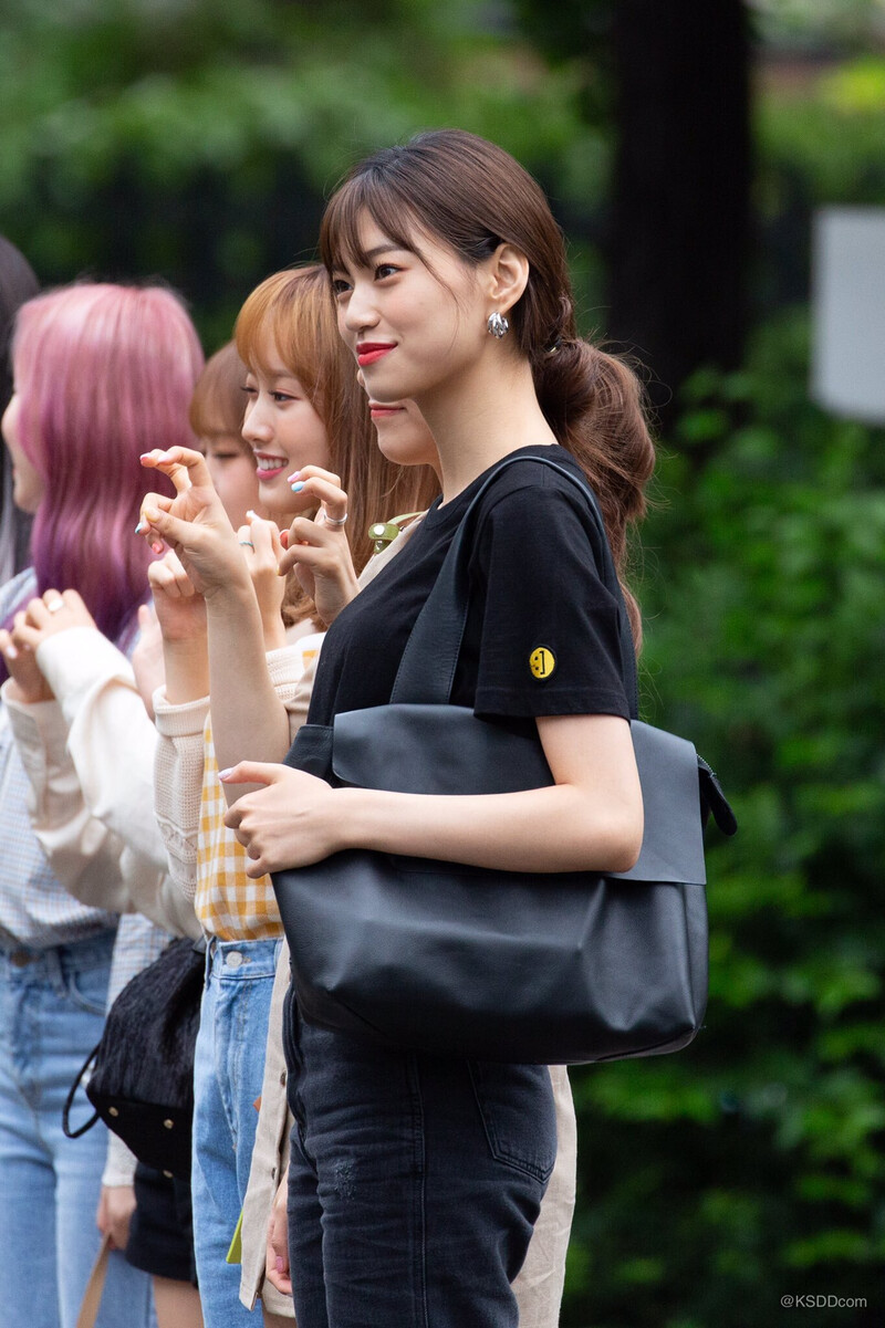 190816 Weki Meki Doyeon at Music Bank documents 2