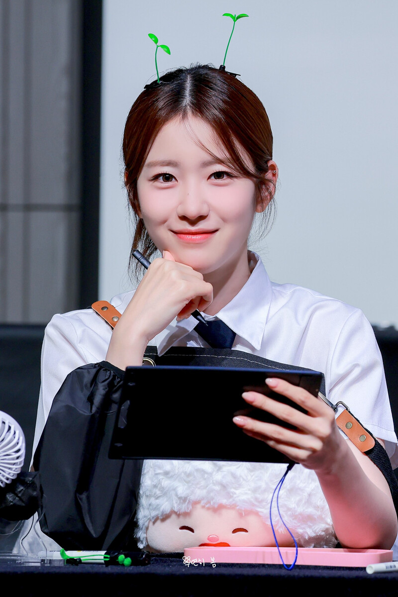 240830 WOOAH - WOOYEON at fansign event documents 3