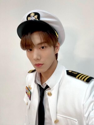 220113 - Weverse - Do It Like This (Uniform Ver) Behind P1ck
