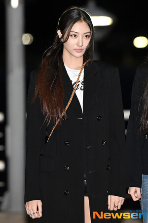 241119 MEOVV Gawon at Incheon International Airport