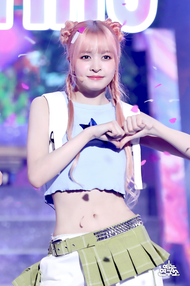 230325 NMIXX - 'Love Me Like This' at Music Core documents 5