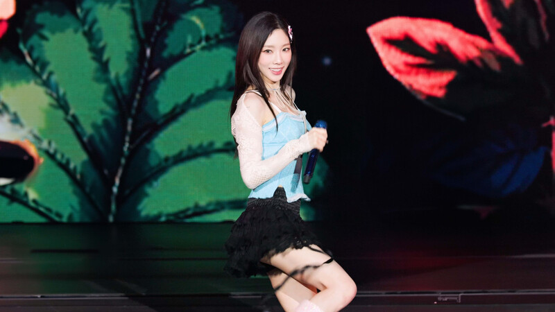 230604 Taeyeon - 'The Odd of Love' Concert in Seoul Day 2 documents 3