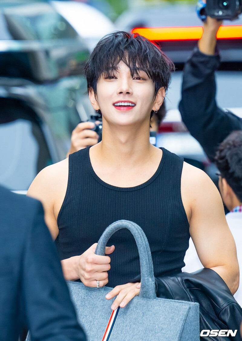 241018 SEVENTEEN Joshua - KBS Music Bank Commute documents 2