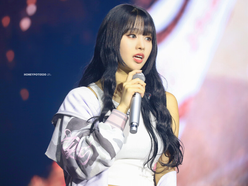 241026 KISS OF LIFE Natty - 1st World Tour 'KISS ROAD' in Seoul Day 1 documents 6