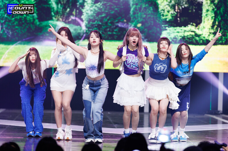 230713 NMIXX - 'Roller Coaster' at M COUNTDOWN documents 2