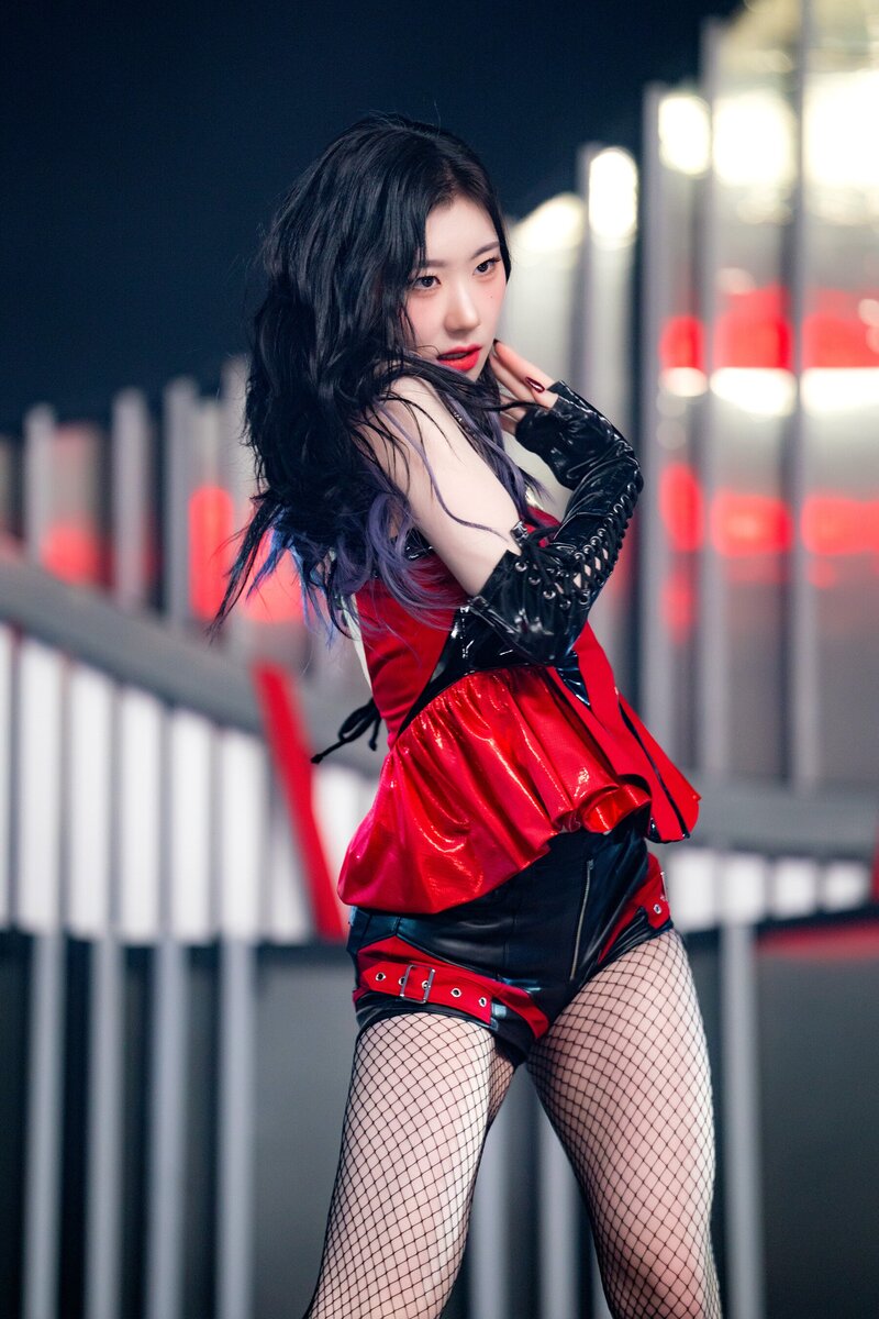 240114 - ITZY 'UNTOUCHABLE' at Inkigayo documents 6
