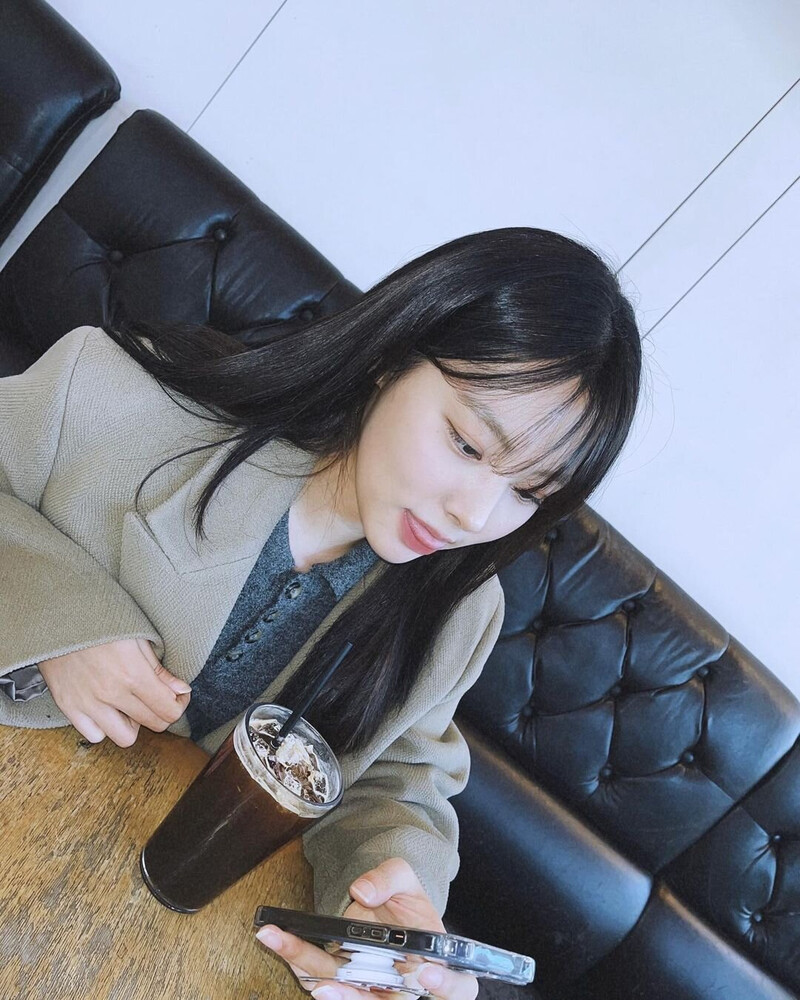 240310 Songhee Instagram Update documents 1