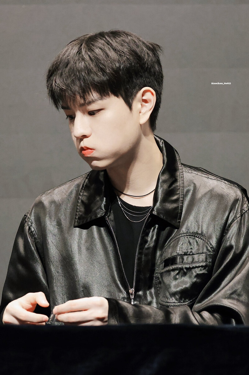 240727 StrayKids Seungmin - Withmu Fansign Event documents 3