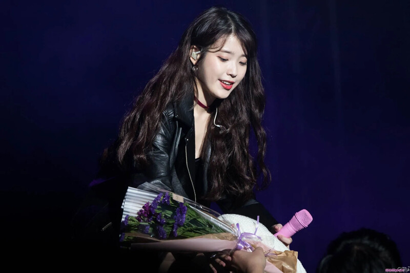 IU158.jpg