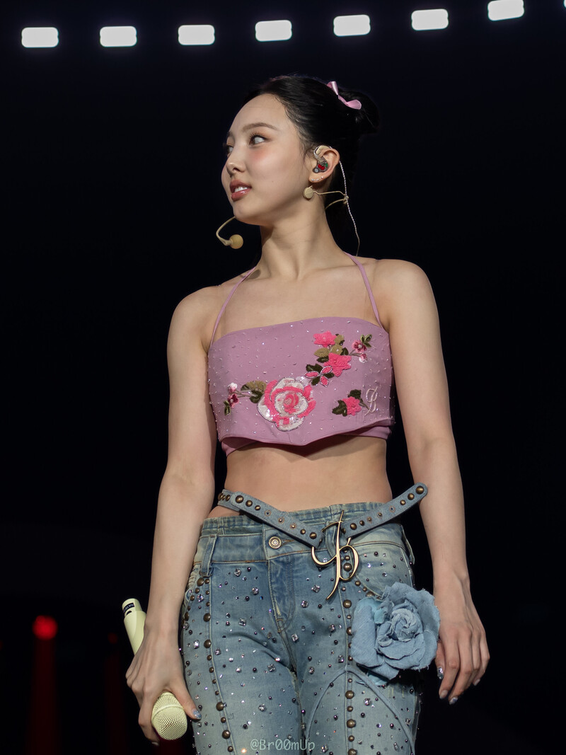 230621 TWICE Nayeon - ‘READY TO BE’ World Tour in Dallas documents 3