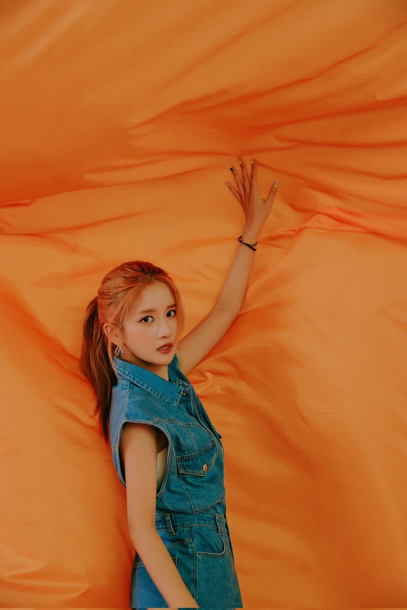 WJSN Exy for Universe's 'Feel the Breeze' Photoshoot 2022 documents 5