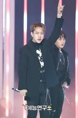 171216 B.A.P Daehyun - "Hands Up" & "Moondance"  at Music Core