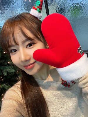 221224 FIFTY FIFTY Twitter Update - Saena
