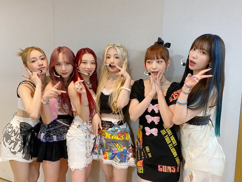 220901 Rocket Punch SNS Update at M Countdown documents 2
