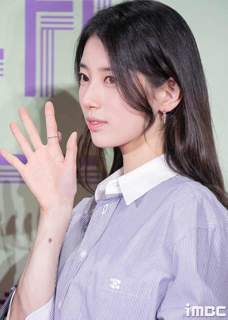 240531 Suzy - "Wonderland" VIP Premier documents 2