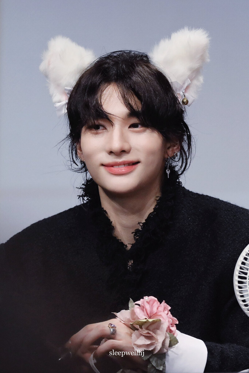 240810 StrayKids Hyunjin - SoundWave Fansign Event documents 11