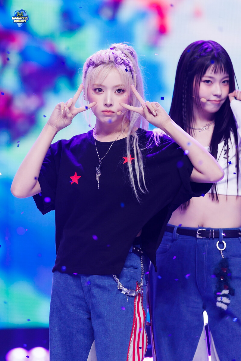 240912 NMIXX Jiwoo - 'See that?' at M COUNTDOWN documents 5