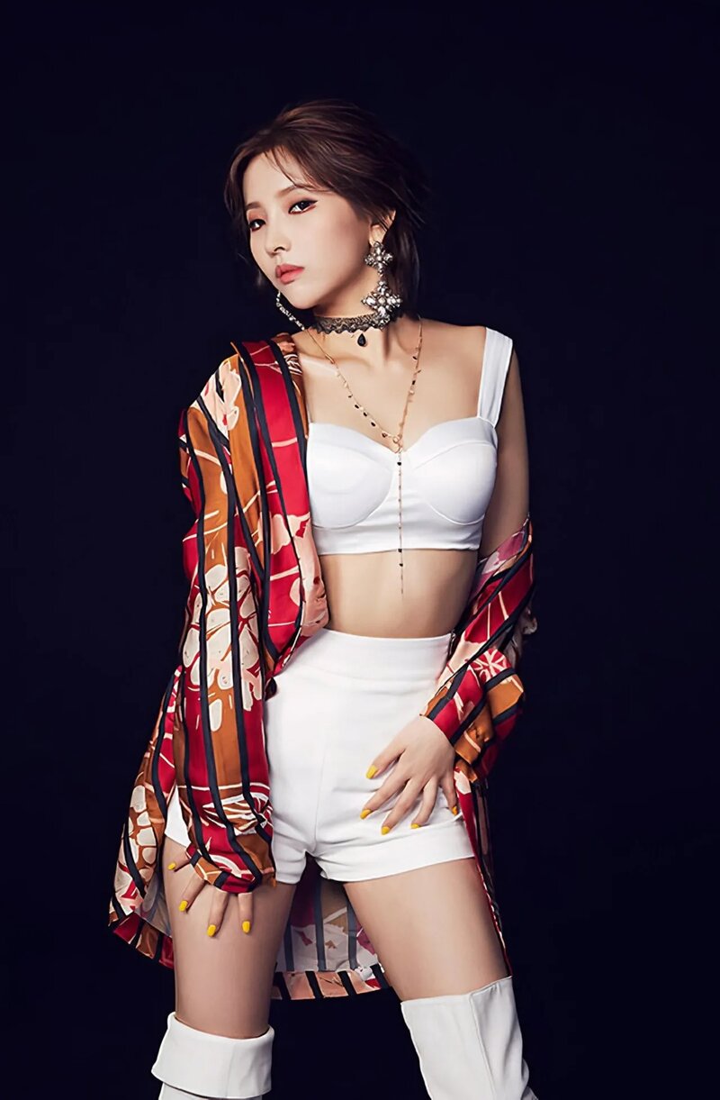 (G)I-DLE_Soyeon_Latata_Japanese_ver._concept_photo.png