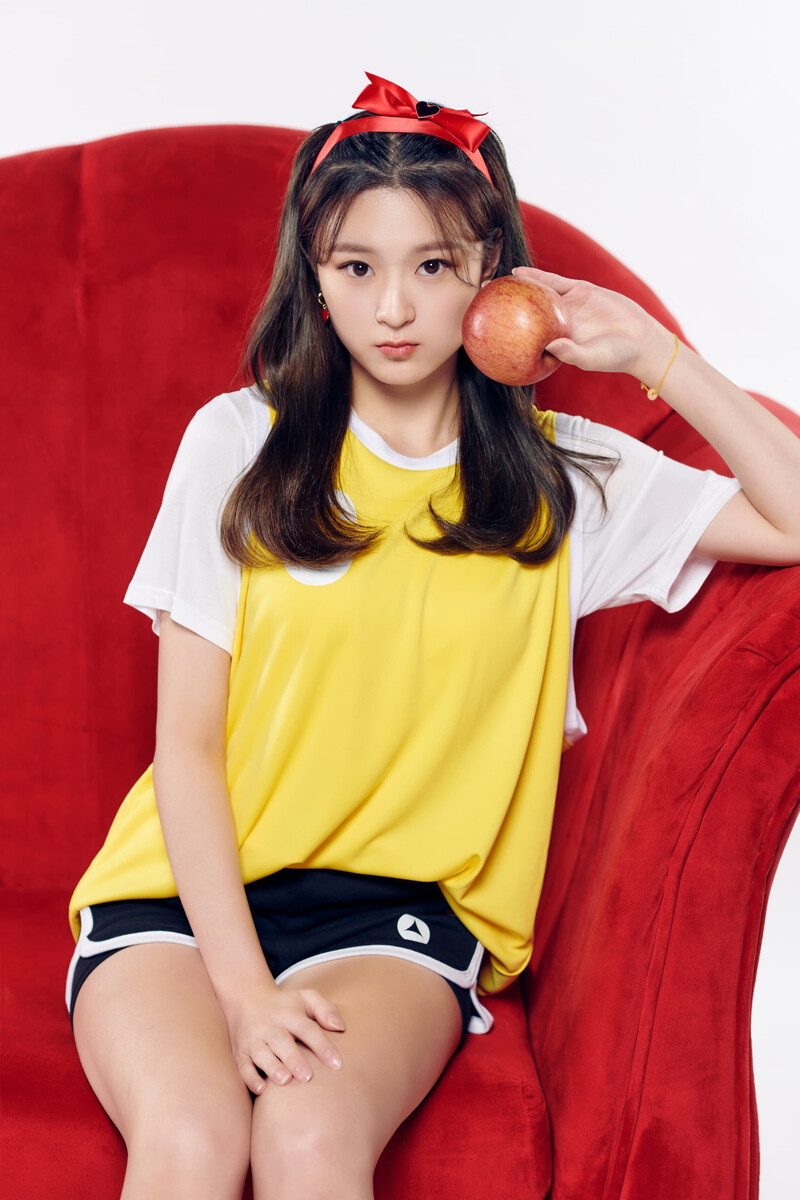 Girls Planet 999 - C Group Introduction Profile Photos - Gu Yi Zhou documents 5