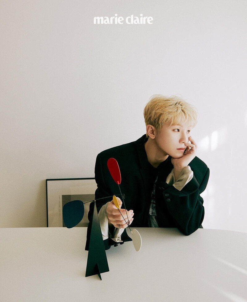 WOOZI for MARIE CLARIE Korea January Issue 2022 documents 1