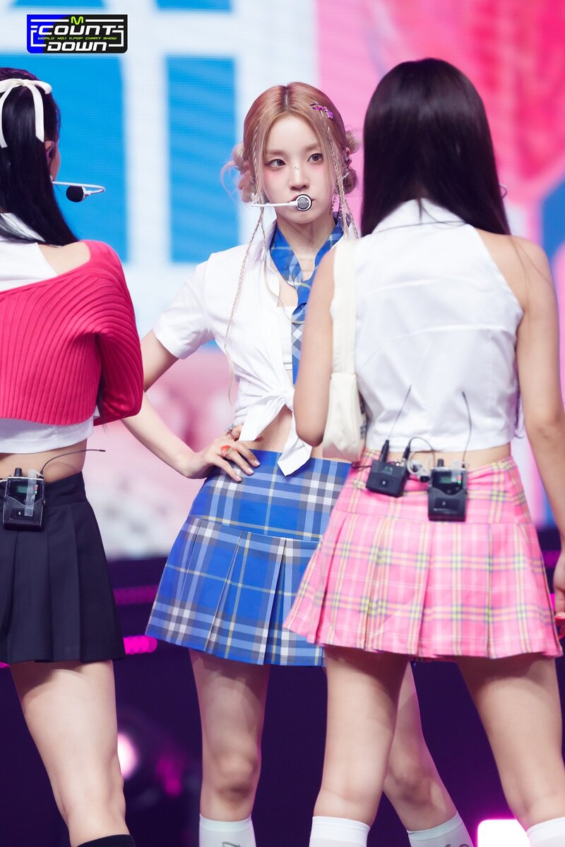 230601 (G)I-DLE Yuqi - 'Queencard' at M COUNTDOWN documents 1