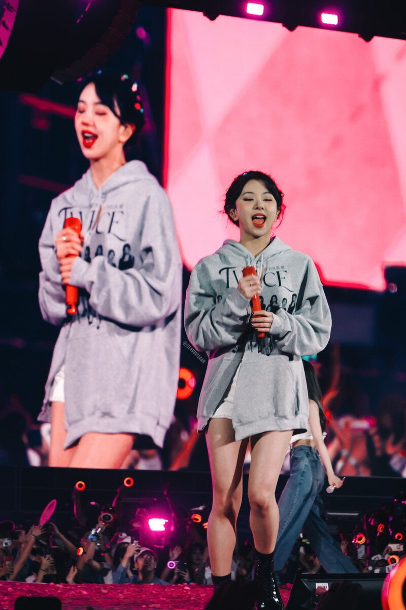 220514 TWICE Chaeyoung - 4th World Tour ‘Ⅲ’ Encore in Los Angeles Day 1 documents 3