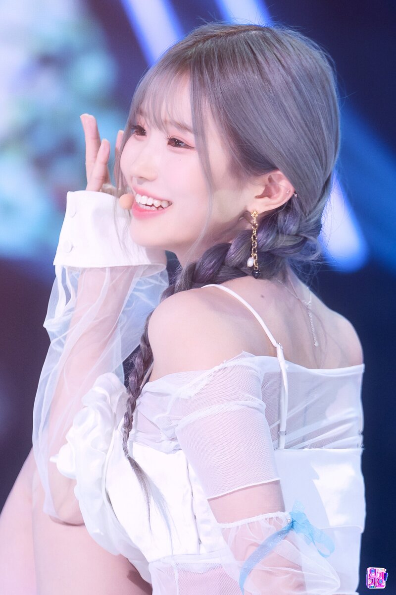 220717 fromis_9 Hayoung - 'Stay This Way' at SBS Inkigayo documents 2