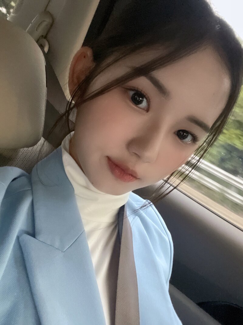 240421 tripleS Instagram & Twitter Update - Jiwoo documents 1