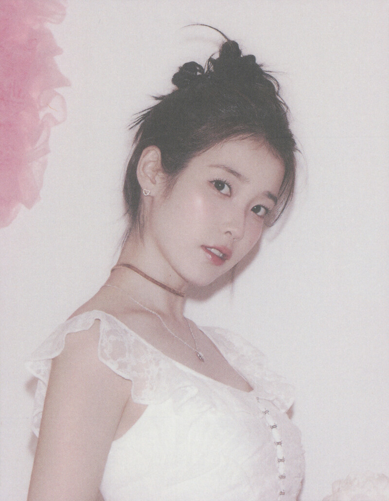 IU - 7th Official Fanclub Kit "UAENA" (Scans) documents 4