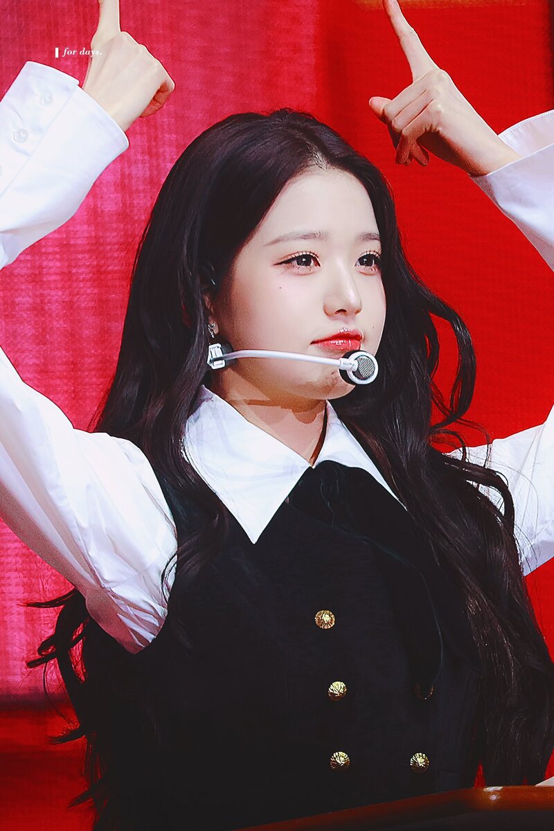 230211 IVE Wonyoung - 'The Prom Queens' Day 1 documents 19
