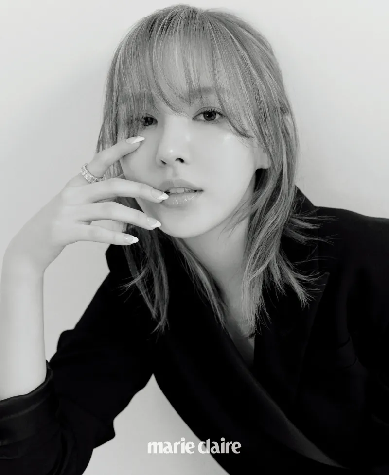 Red Velvet Wendy for Marie Claire Korea Magazine March 2021 Issue documents 3