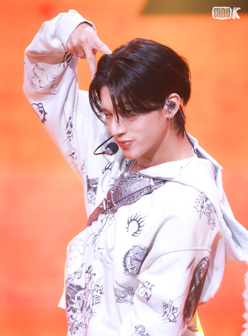 240607 ATEEZ Wooyoung - 'WORK' at Music Bank documents 1