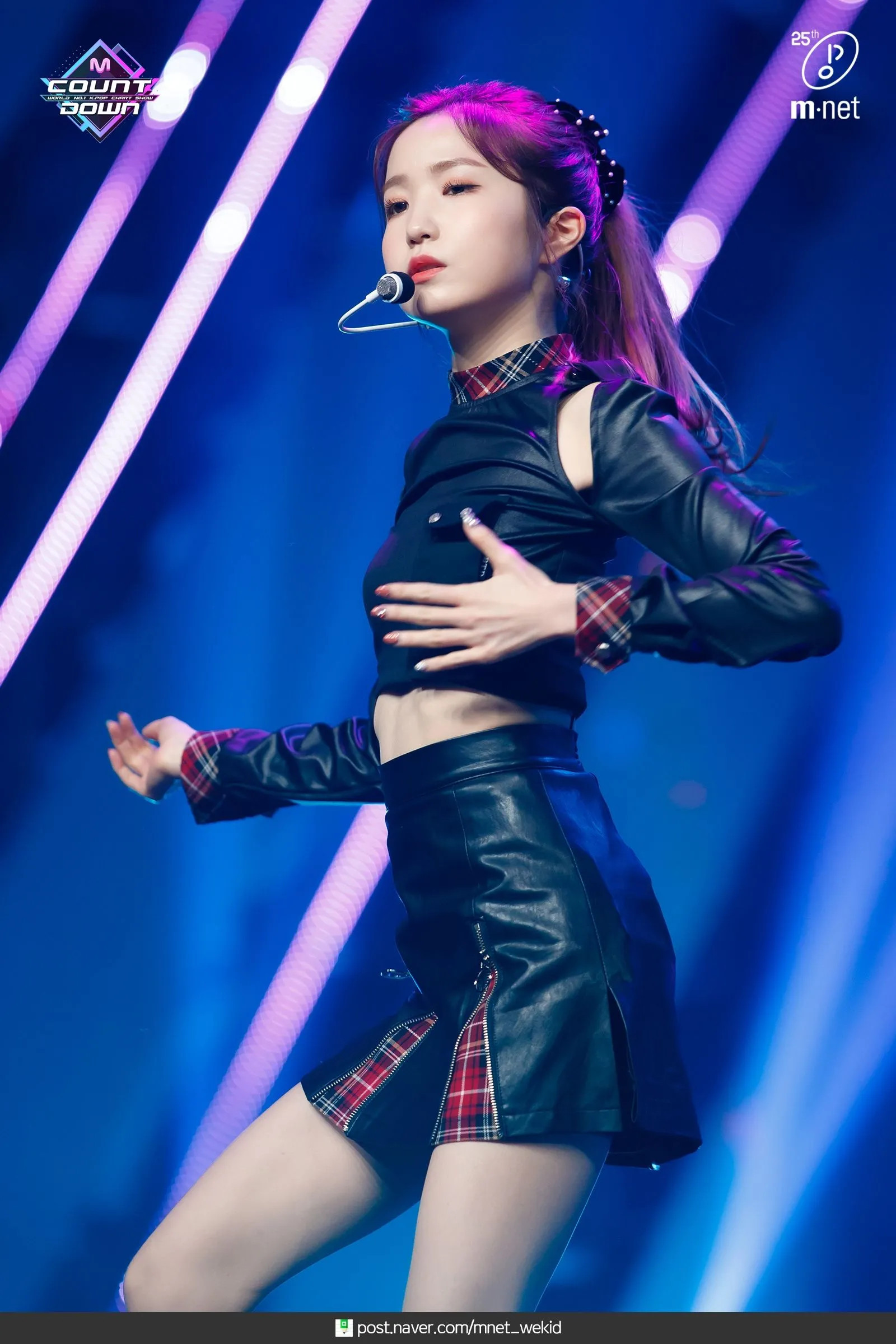200227 IZ*ONE at M Countdown official photos | Kpopping