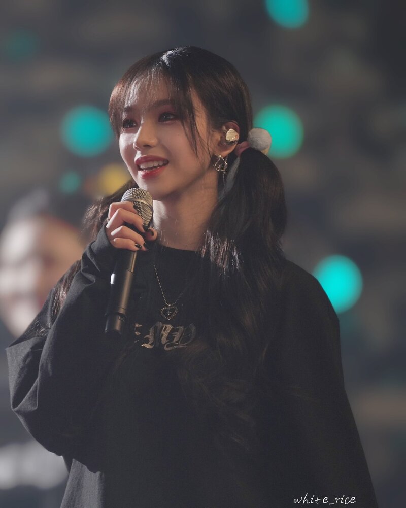 230226 aespa Karina - 1st Concert 'SYNK : HYPER LINE' in Seoul Day 2 documents 9