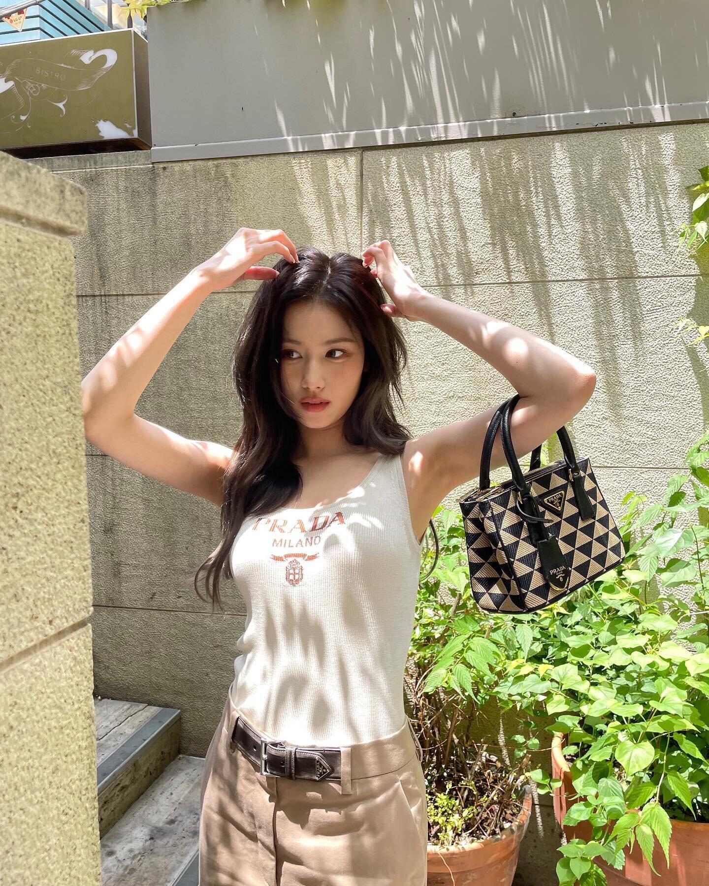 June 19 22 Twice Instagram Update Sana Kpopping