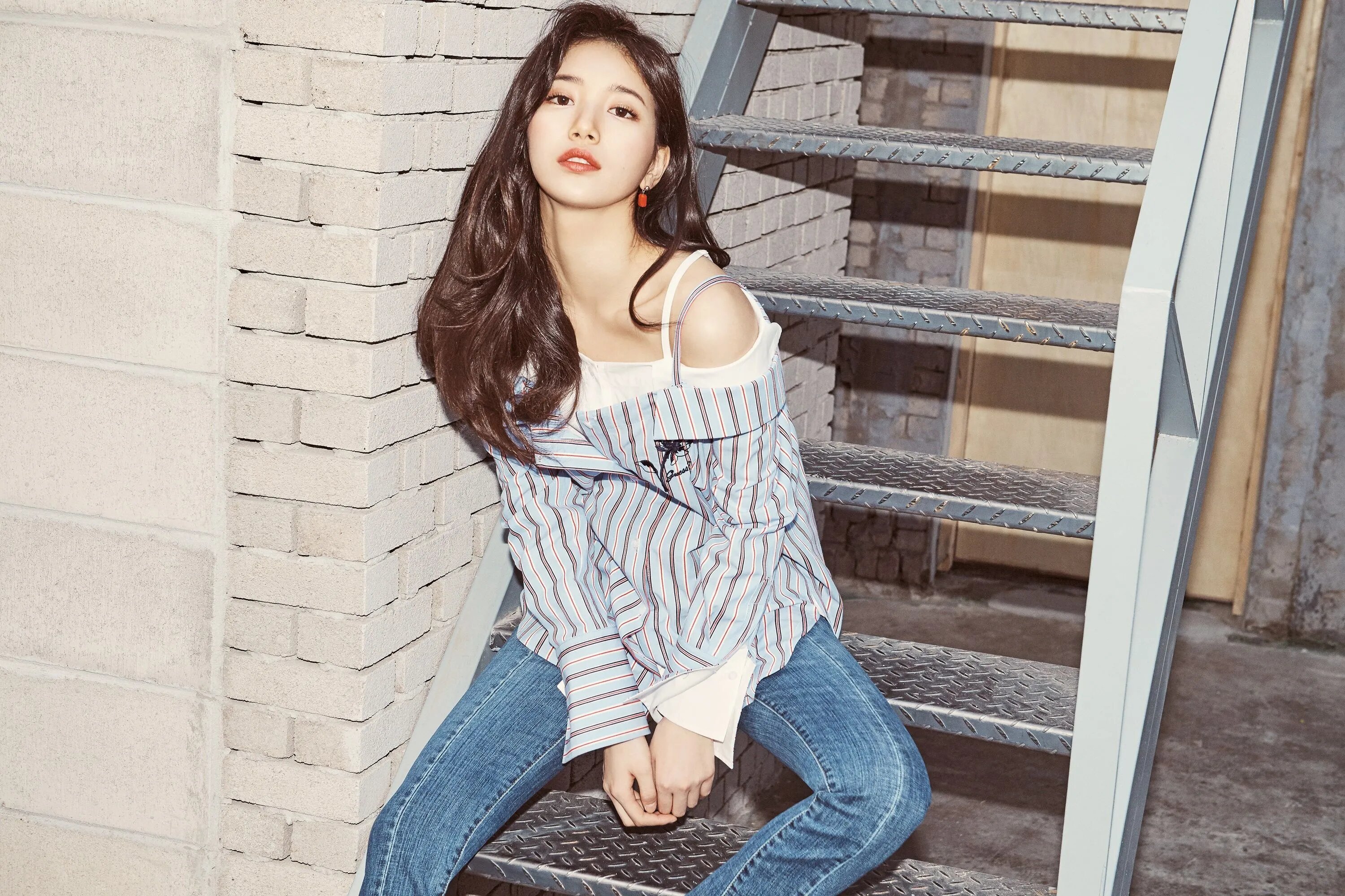 Suzy for GUESS  SS   kpopping