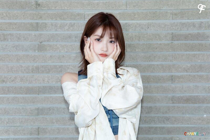 220706 fromis_9 Weverse - <CHANNEL_9> Spin-Off Behind Photo Sketch documents 8