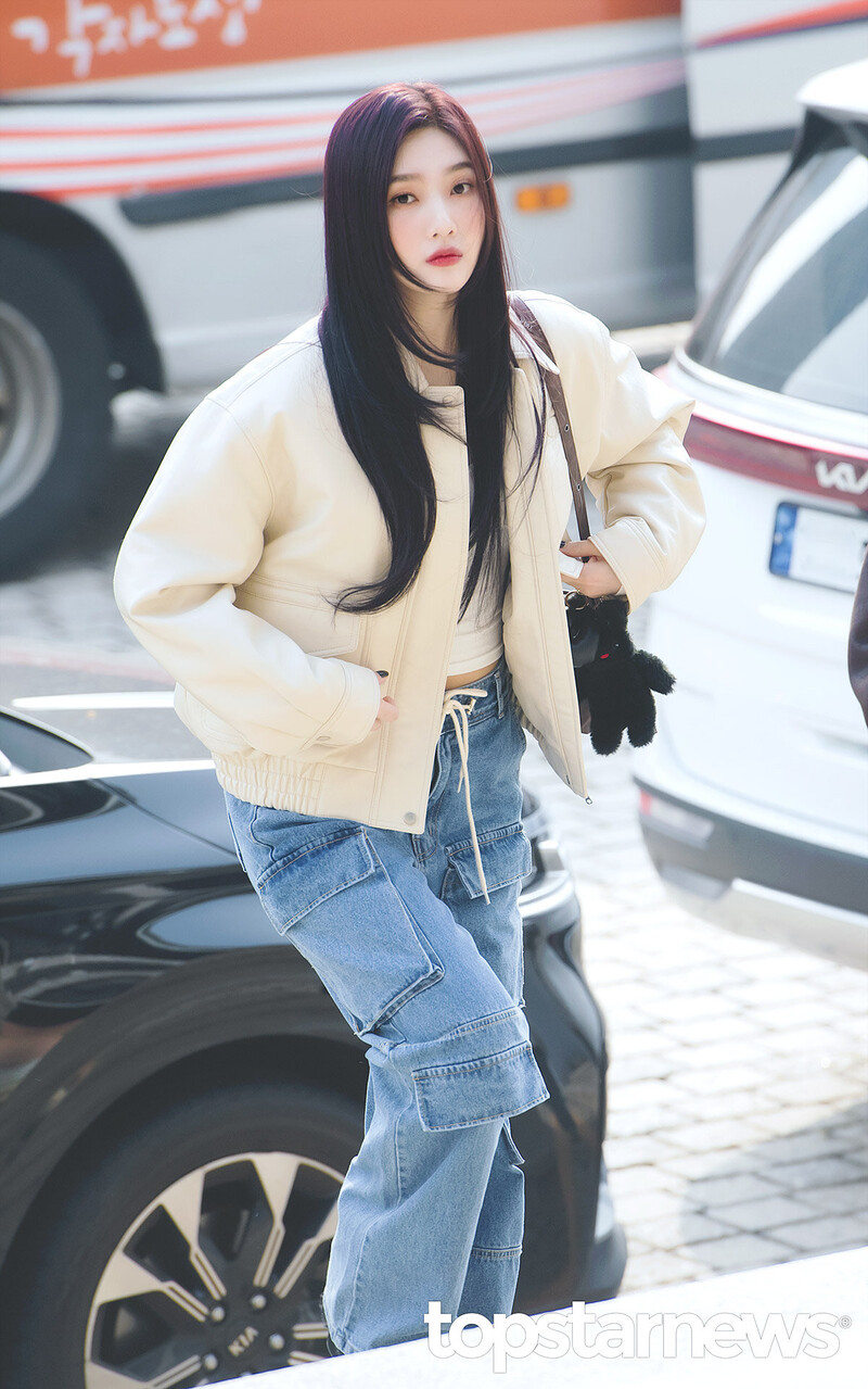 231123 Red Velvet Joy - KBS Music Plaza Commute documents 4