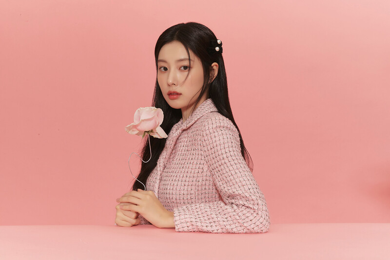 Kang Hyewon for Roem 2023 Pre-Spring Collection documents 1