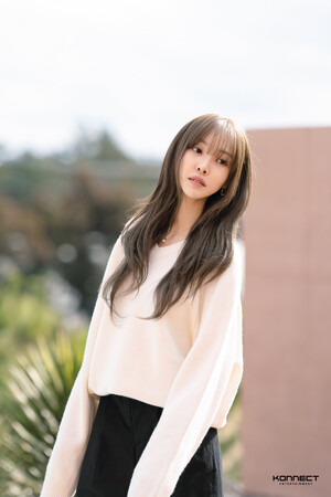 230412 Konnect Naver Post - Yuju - 'O' Jacket Shoot