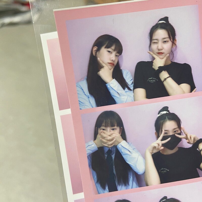 230206 - YOON JIA Twitter Update with HAN YEWON documents 2