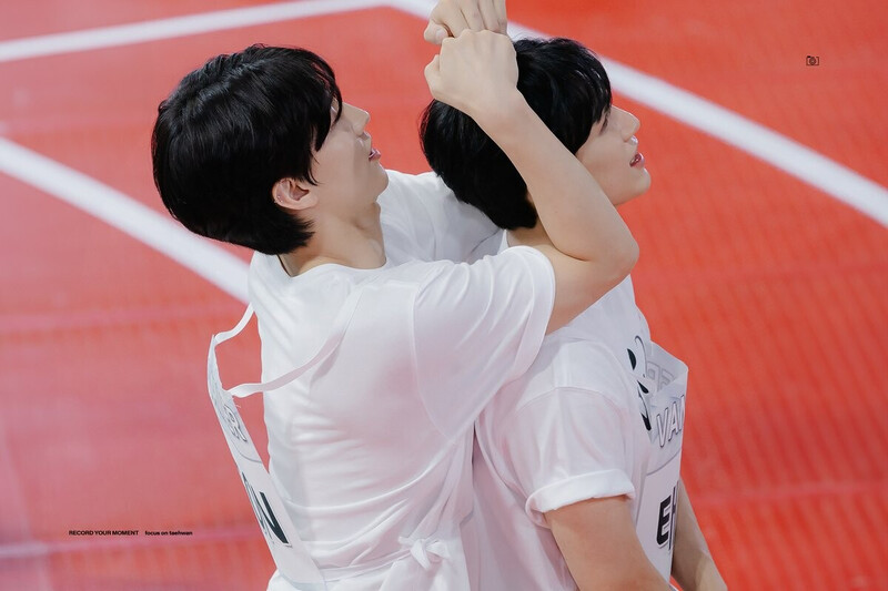 240805 VANNER's Taehwan & Gon at ISAC 2024 documents 21