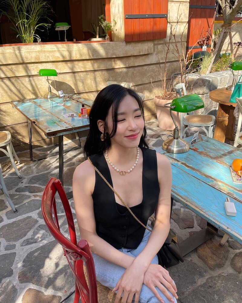 220408 Tiffany Young Instagram Update documents 8